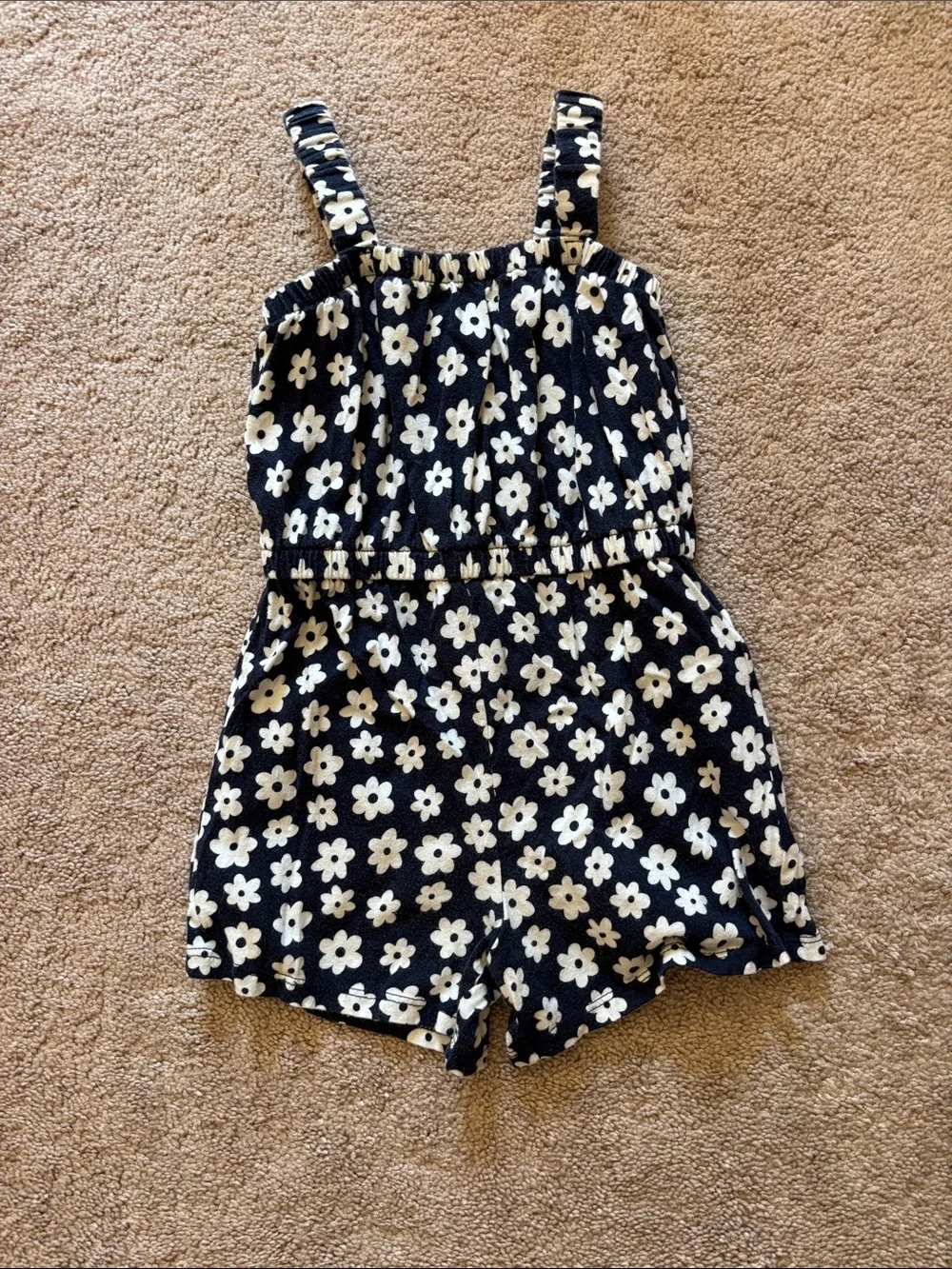 Two sets and two rompers 4T